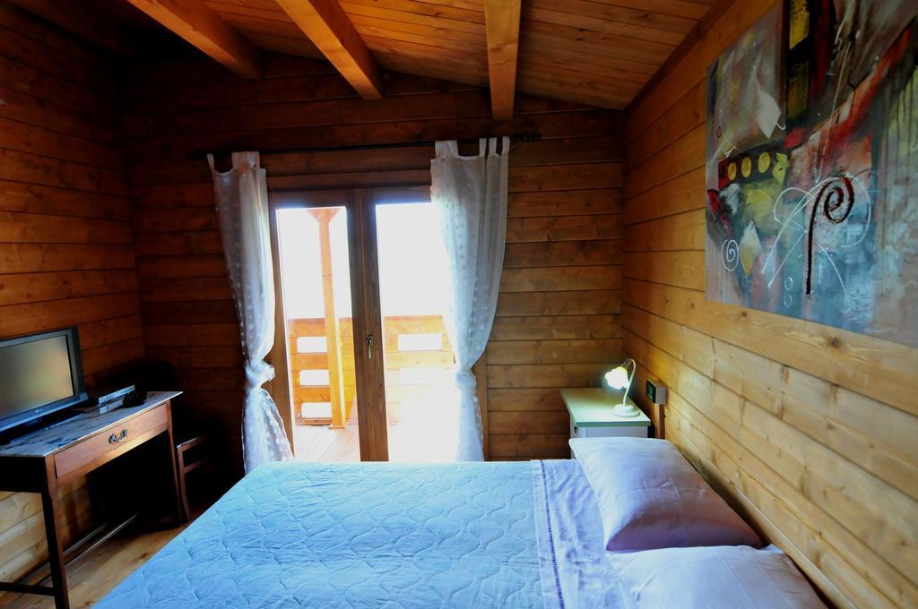Chalet Dei Parchi Bed & Breakfast Saracinesco Room photo